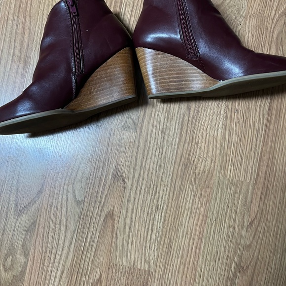 EUC Sociology Dark Rum Booties - Picture 7 of 12